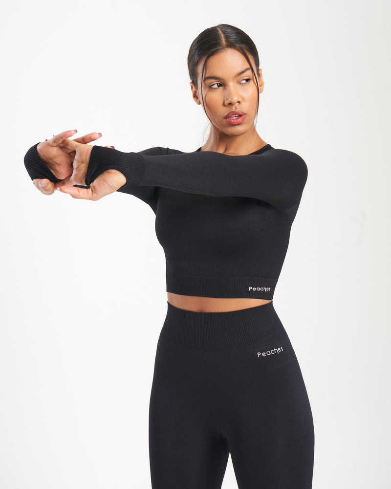 Black Seamless Long Sleeve Crop Top